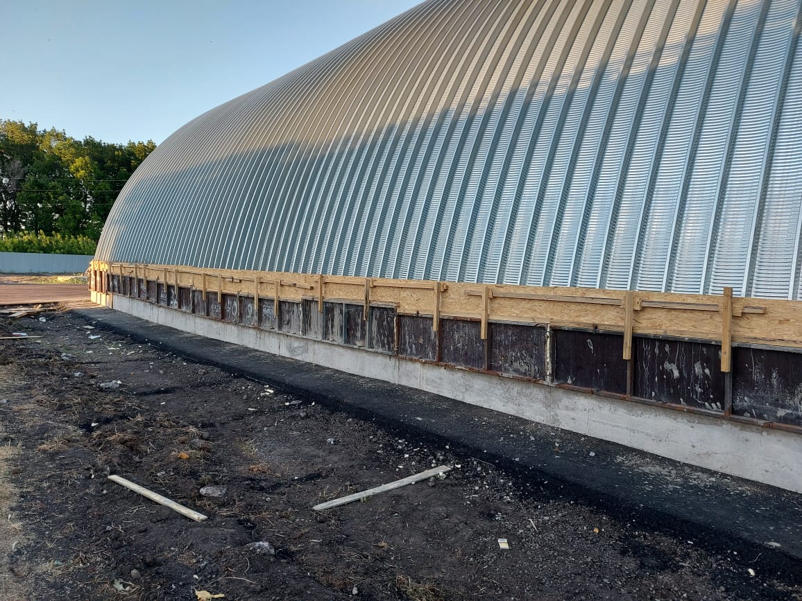 Арочный ангар бетонный ростверк 1200 мм